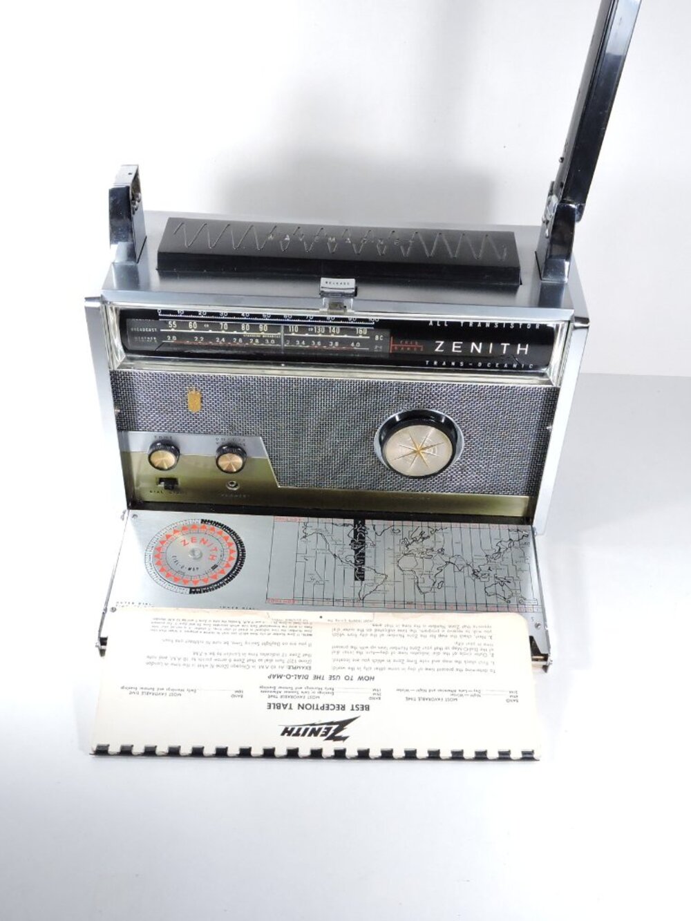 Vintage Zenith Transoceanic Model 1000-D AM MW & 7 SW Bands E.C.